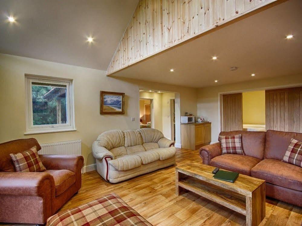 Felbrigg Lodge Bed And Breakfast Aylmerton エクステリア 写真