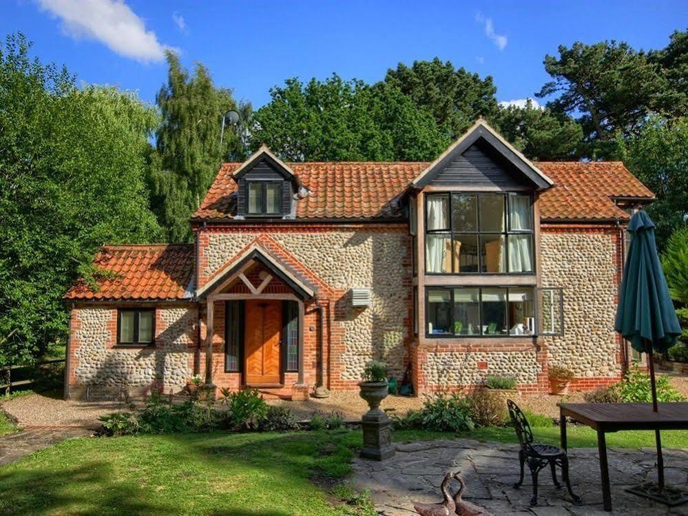 Felbrigg Lodge Bed And Breakfast Aylmerton エクステリア 写真